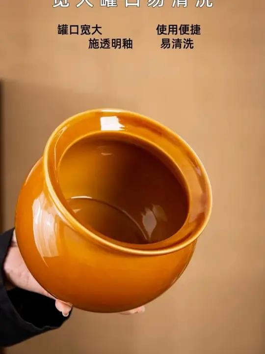 用瓦罐炖出来的鸡蛋羹又嫩又丝滑,给布丁一样,简单好吃又营养,孩子可喜欢吃了!