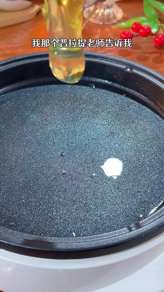 普拉提老师推荐的椰子油!煎蛋炒菜满屋子都是椰香味～真的好吃到爆!