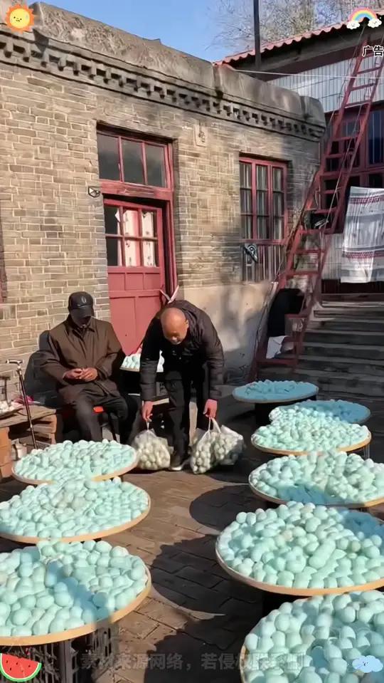 正宗海鸭蛋,各个起沙流油,趁划算赶紧拍上一单!