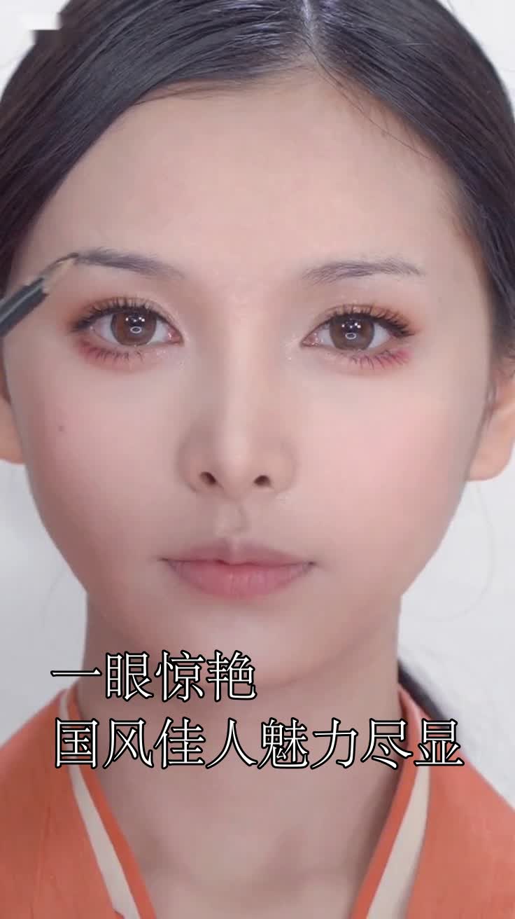 一眼惊艳国风佳人魅力尽显