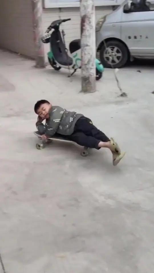 给妈妈做个水煎蛋吃