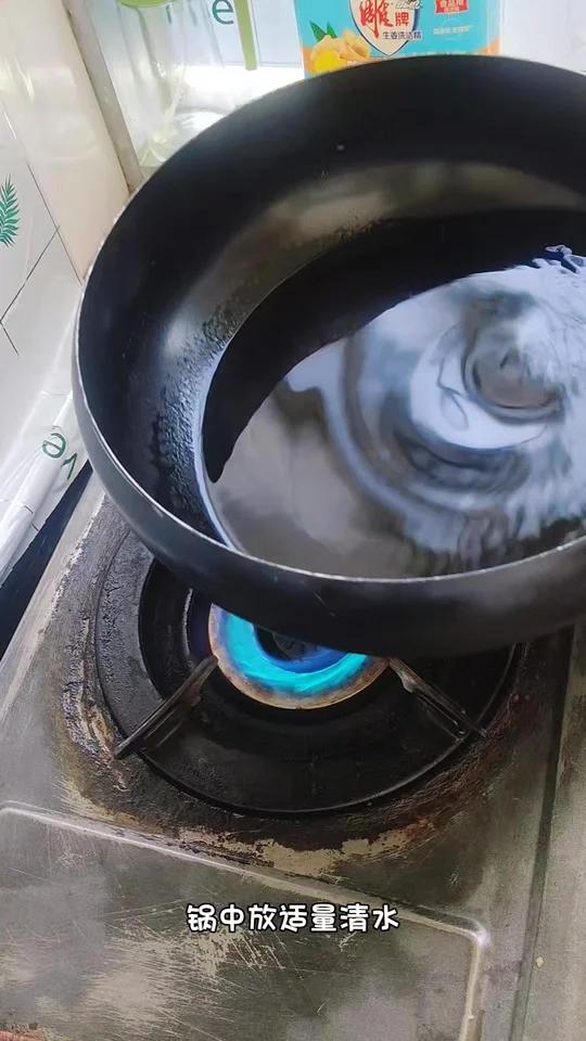 云南下雨天,就要来一锅这酸酸辣辣,热乎乎的酸汤猪脚!