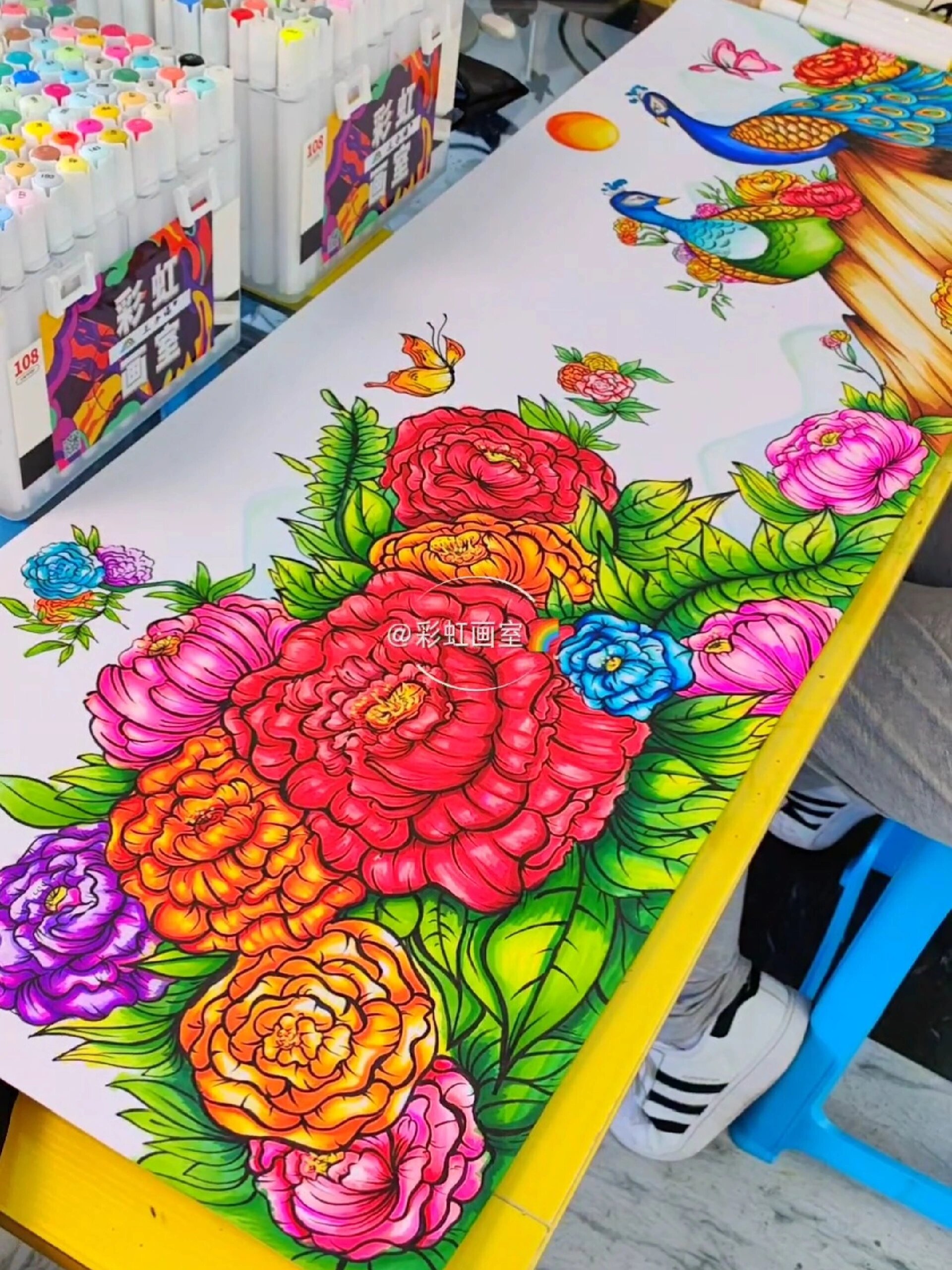 学生作品 孔雀牡丹花马克笔手绘花鸟图