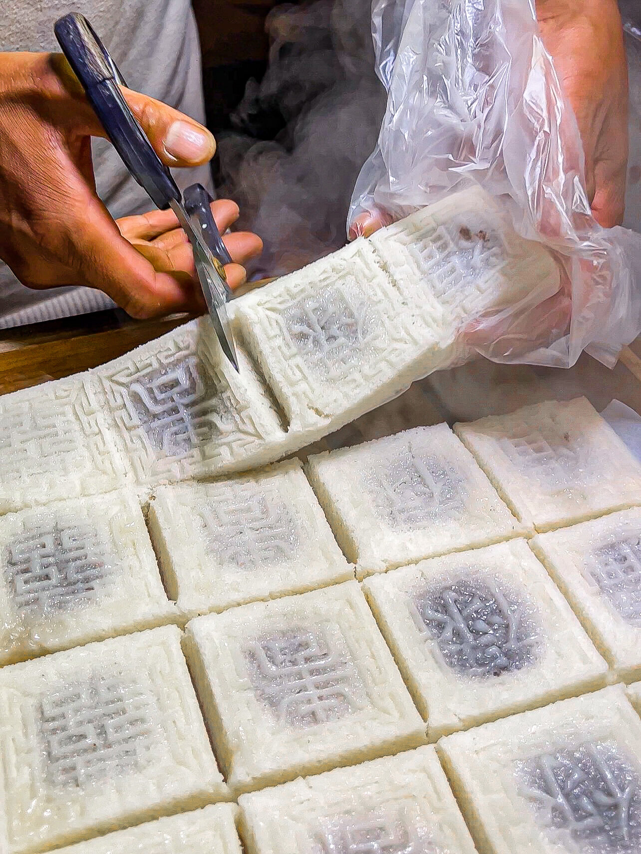 路边偶遇老式桂花糕一份15白白糯糯的～