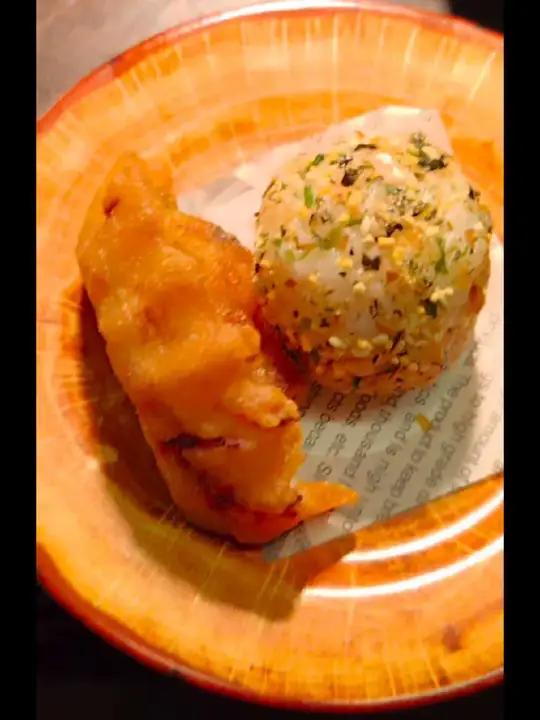 2025年第二个周末,第一次出省参加学术会议,会议地址是上海,在高铁上吃了点的外卖。本次上