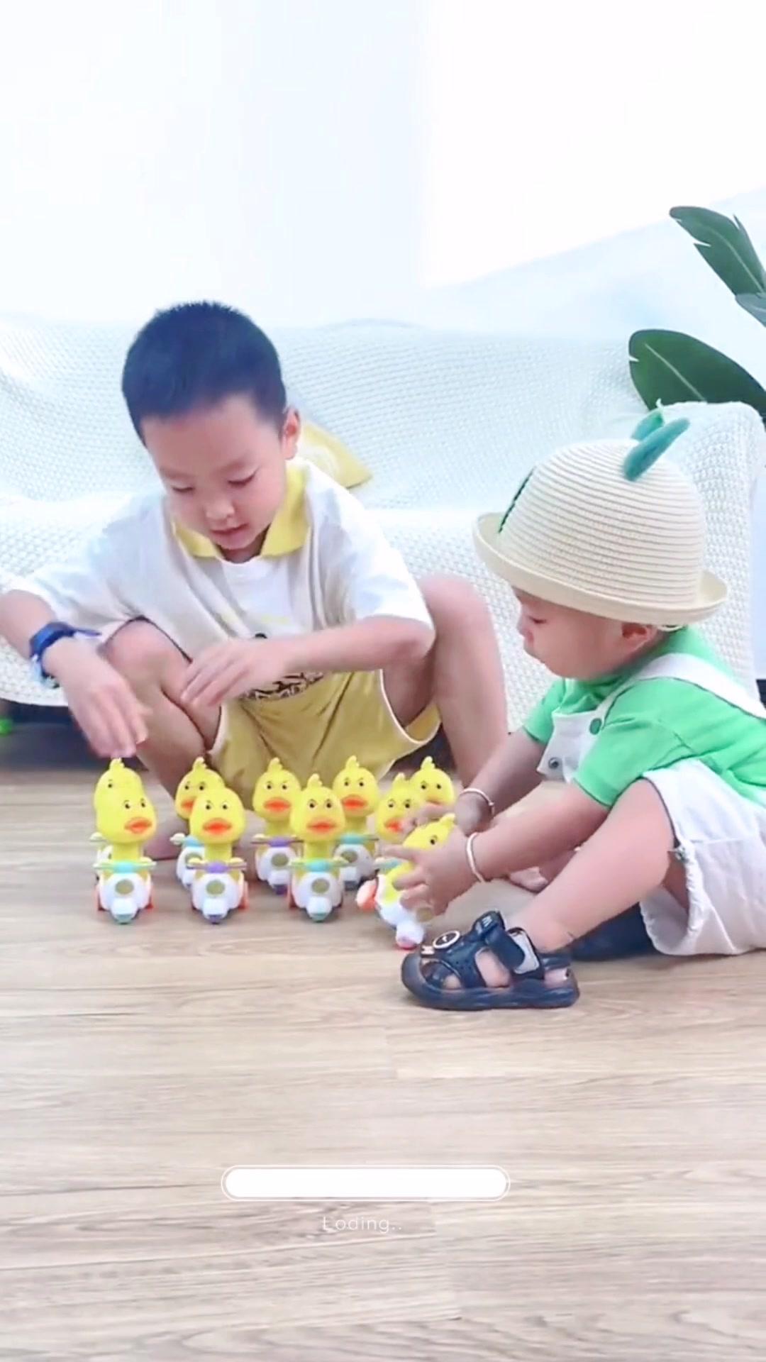 儿童玩具 让孩子远离手机 哄娃神器 锻炼宝贝的专注力 小黄鸭玩具