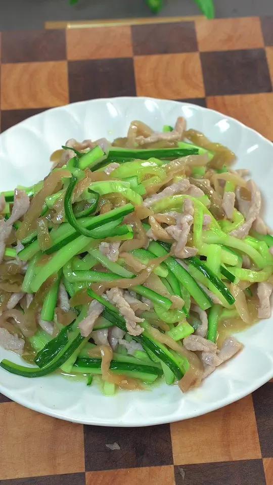 黄瓜榨菜炒肉丝