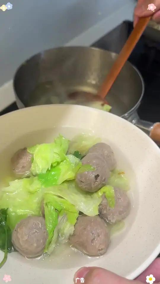z95%牛肉含量的潮汕手工牛肉丸，清水煮都巨好吃，满口肉香真的太满足了