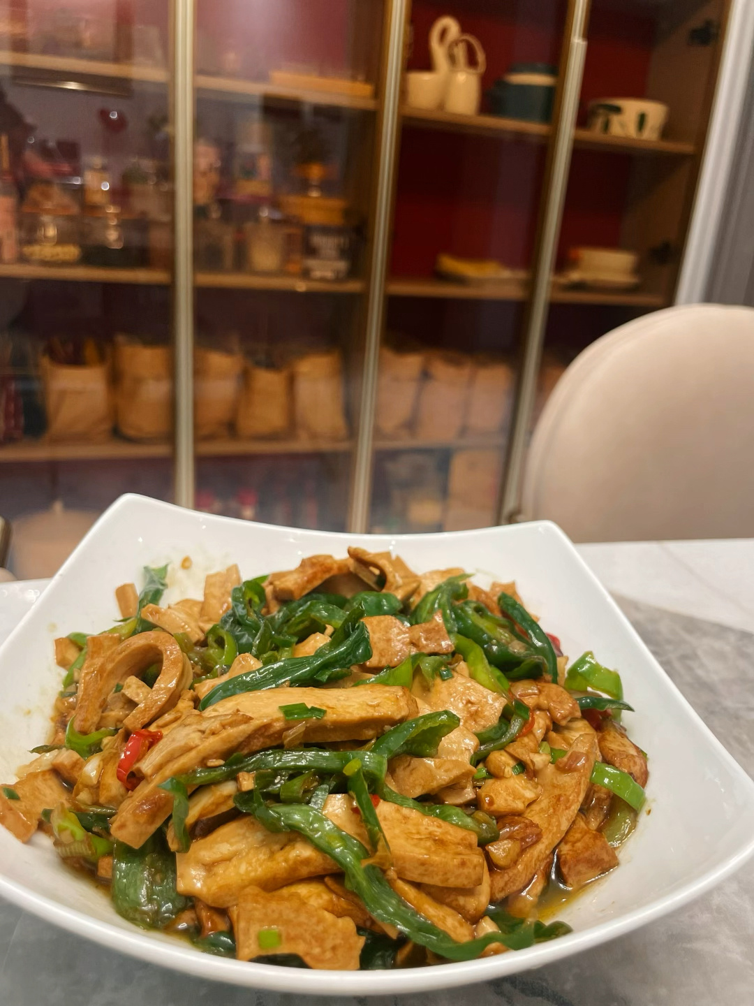 青椒炒豆腐干做法