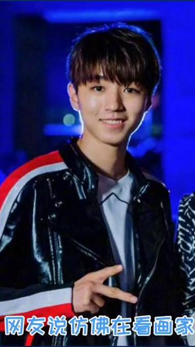 追星男孩王俊凯蛋糕绘画史:今年为杰伦哥画的是AE86蛋糕,每一年都很用心啊!