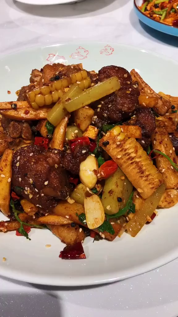 开在长治学院附近的川菜馆很是不歪!