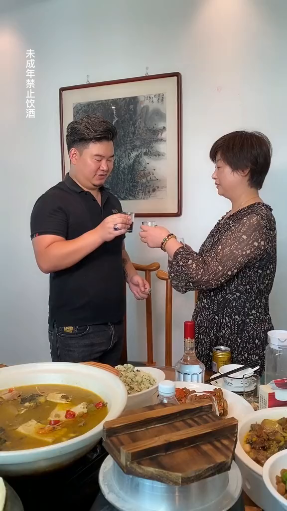 鱼乐视界心动餐厅义乌美食要不是没发薪水