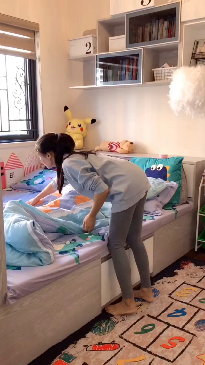 不用一下蒸汽拖把,不知道自己家的地板跟地毯到底有多脏