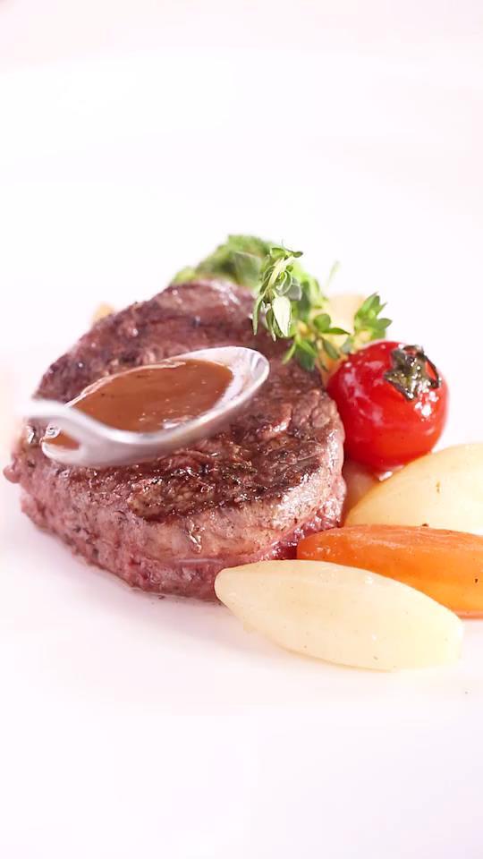 「美食课堂—安格斯牛排」牛肉届“四大名牛”之安格斯牛排这样做,好吃极了~