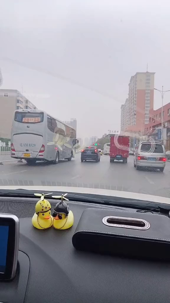 必胜客比萨会下雪第一次吃到会下雪的比萨,好满足～