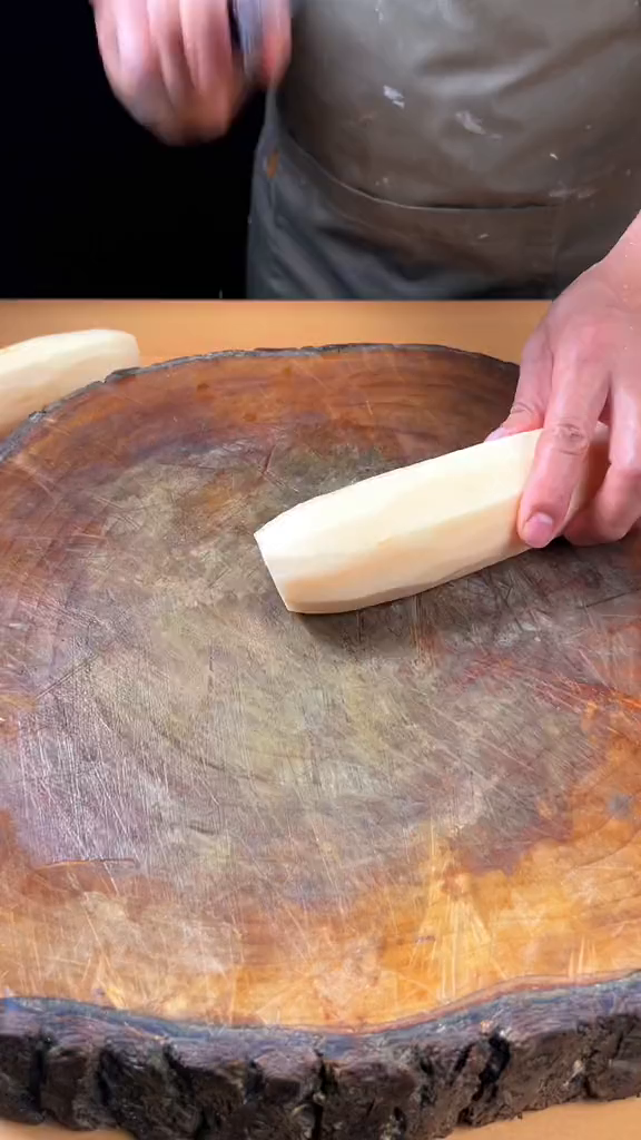 大家经常煨的莲藕汤