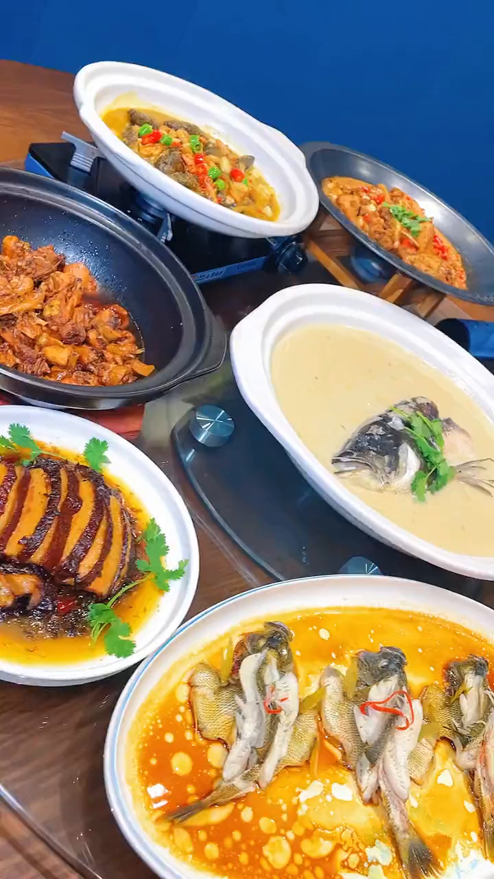 被称为“鱼米之乡”的江西,这家只做活的馆子