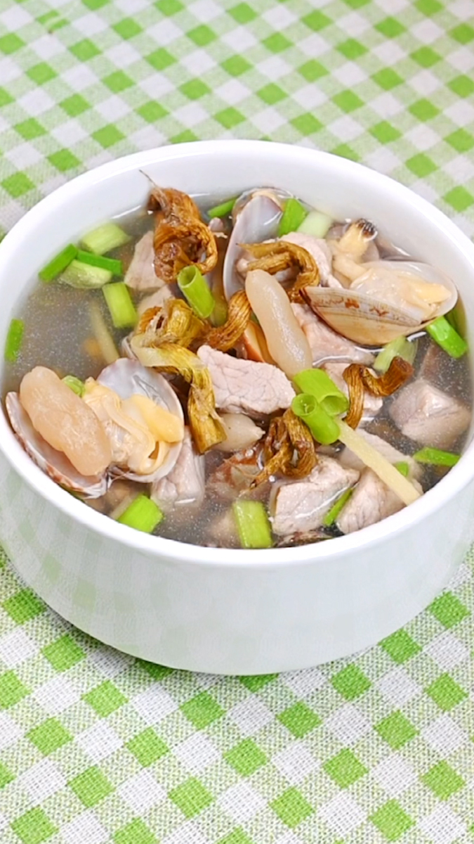 夏日里进补滋养身体的好汤——石斛麦冬瘦肉汤!