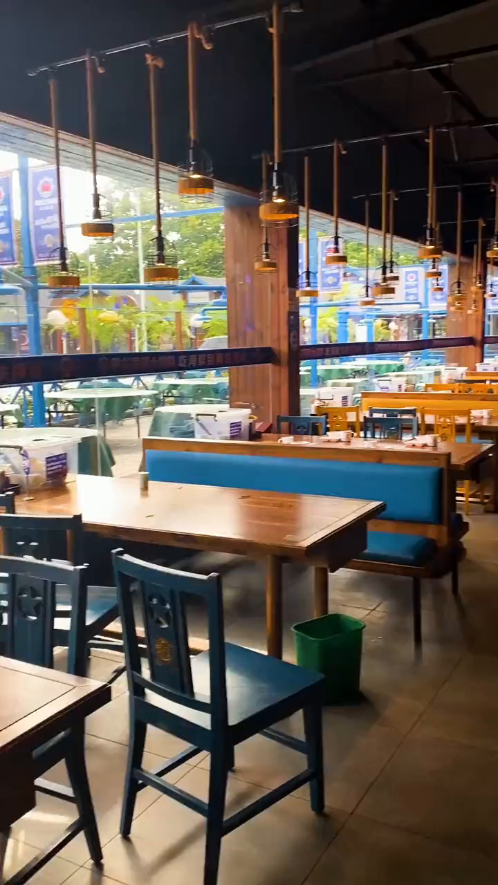 这里的海鲜真的谁吃谁知道浪计划探店团黄龙海鲜足球啤酒夜海鲜大排档