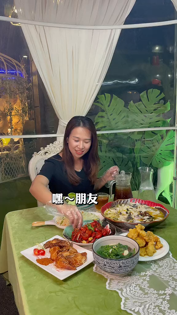 百吃不腻的胡桃里,听歌吃饭好地方,放松一下心情