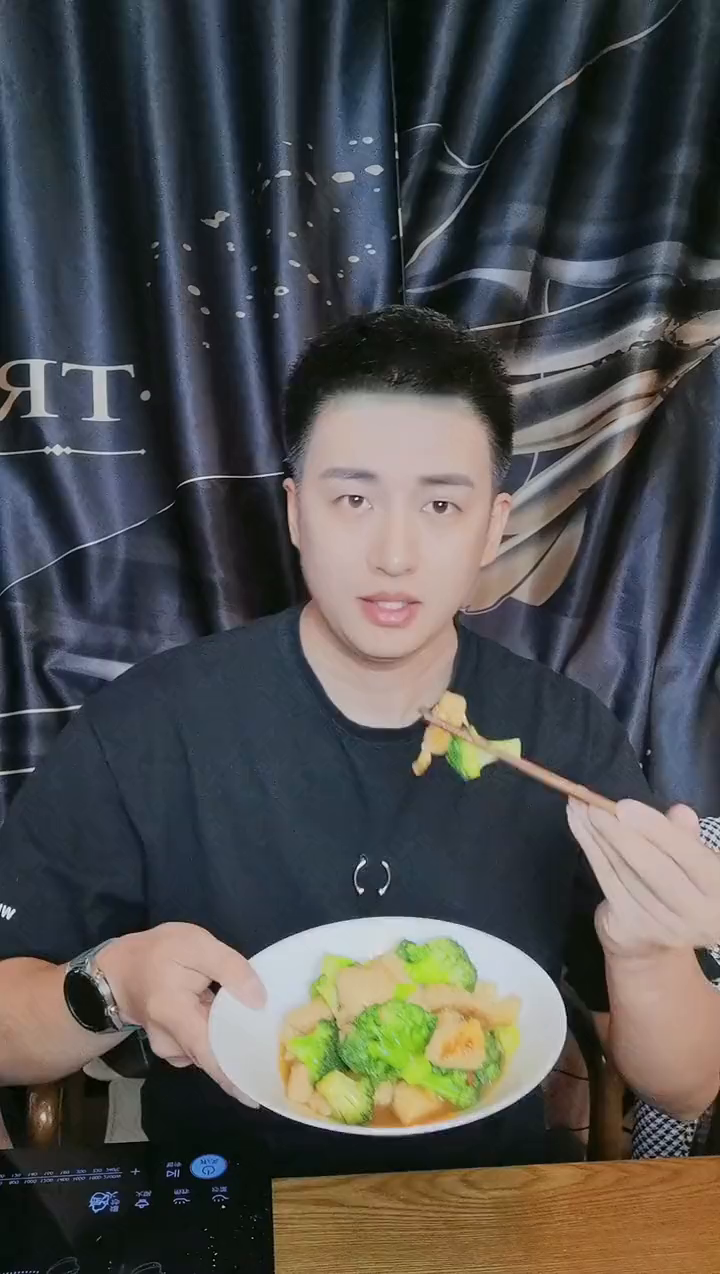 安利低卡高蛋白,好吃到舔盆底的西兰花炒鸡胸肉给你餐低卡减脂餐