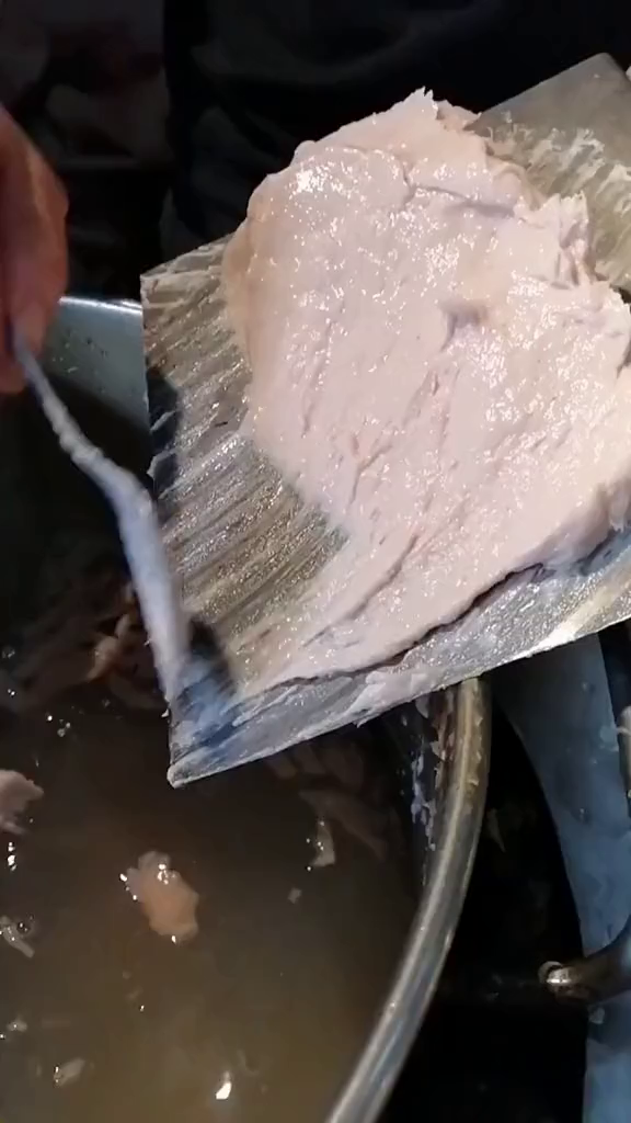 浙江福建一带的著名小吃,温州瘦肉丸