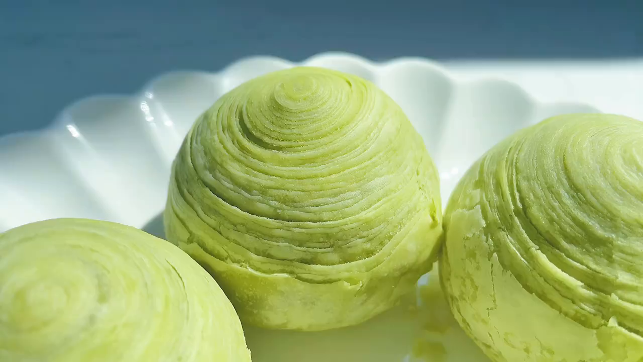 冻顶乌龙蛋黄酥|真的真的爱了抹茶绝配