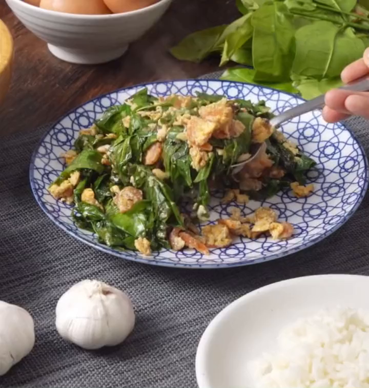 泰国菜甜菜叶炒蛋简简单单又一餐尽享泰国美食