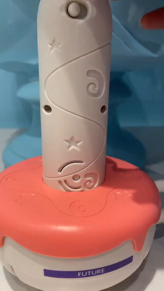 甜甜圈彩色叠叠乐不倒翁,大小依次排列