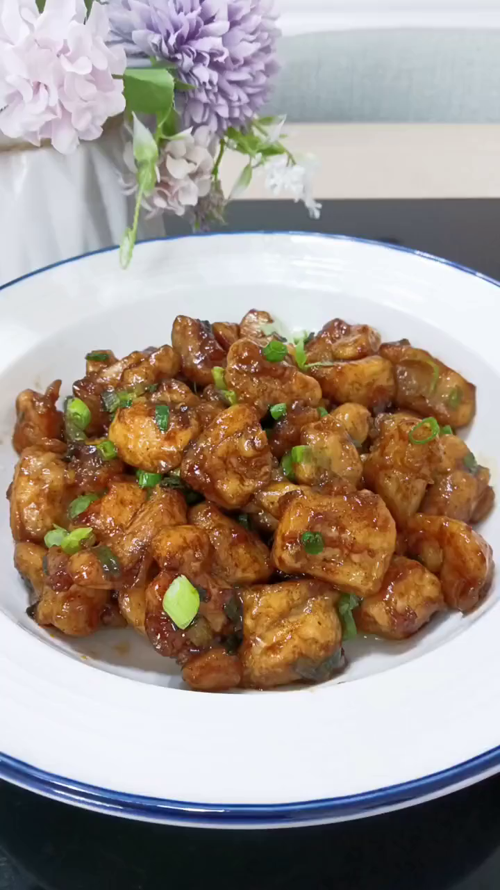 分享一个简单又下饭的香葱鸡块不知道吃什么时就做它简单又好吃 懒人快手菜