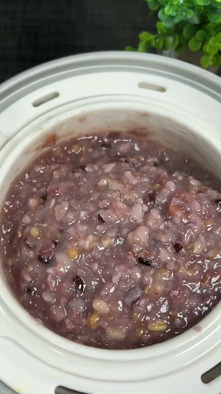 杂粮早餐粥,晚上预约早上喝,方便简单