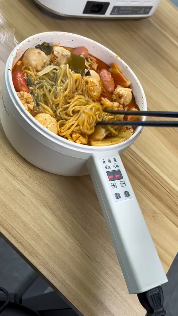 可以煮麻辣烫的小锅,超方便美食
