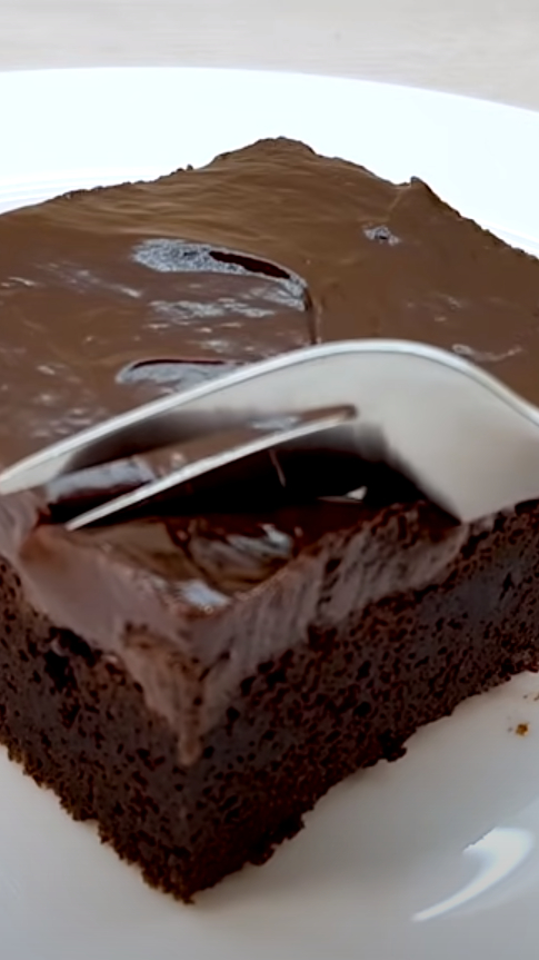 自制布朗尼蛋糕,香香的,越吃越上瘾