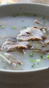 【好吃运城】梨花节上的老字号羊汤,地道风味,每天卖上百碗