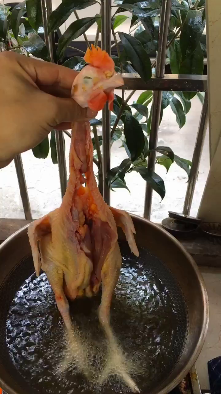 家庭版青椒辣子鸡,提供参考,谢谢