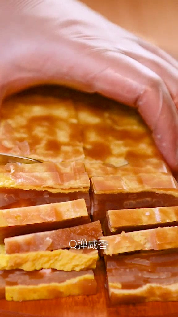 Q弹咸香满满胶原蛋白的蛋皮肉冻