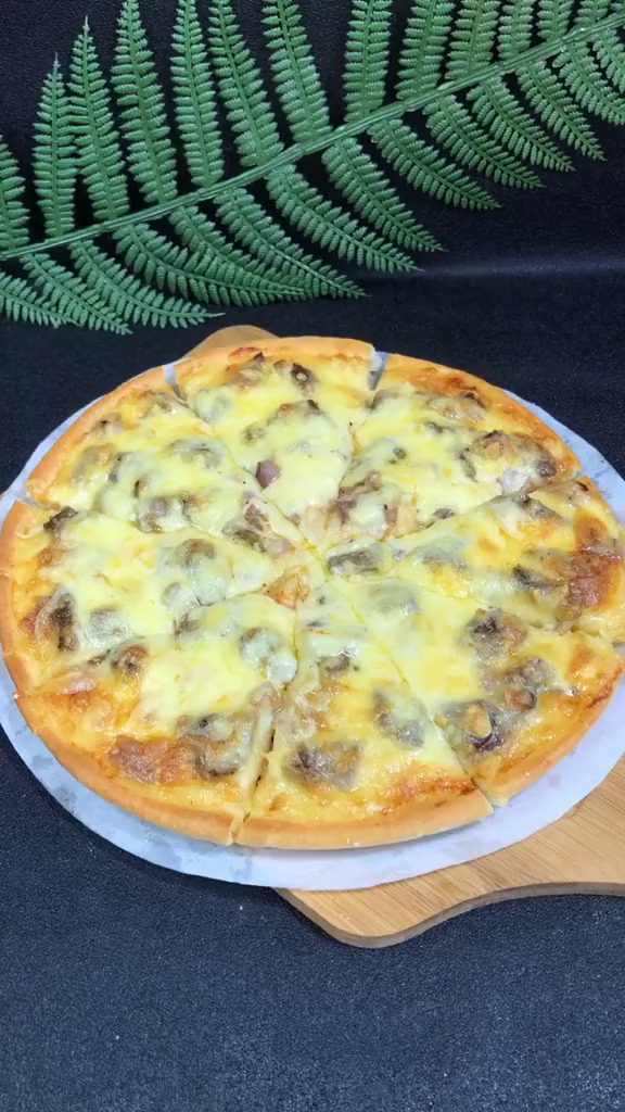今天这个牛肉披萨-美食分享