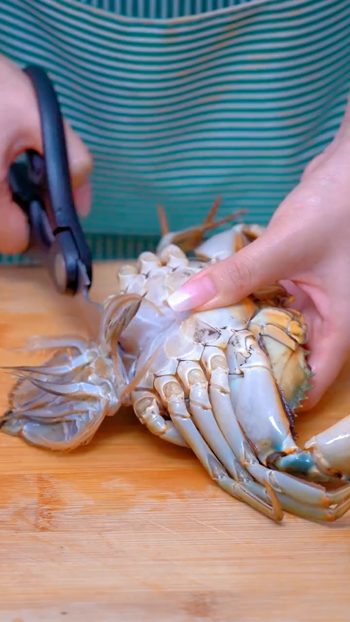 海南四大名菜之一:和乐蟹咖喱醇厚,椰香浓郁!