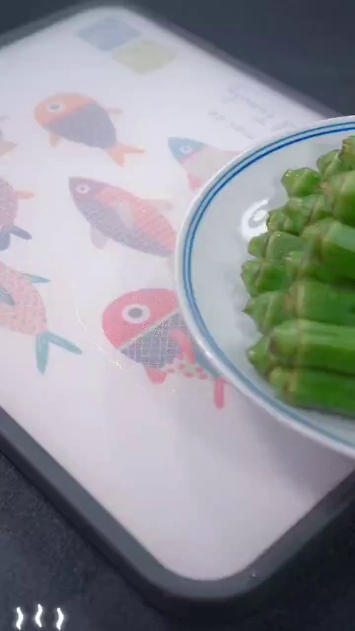 分享秋葵好吃的做法,在家做上一盘,全家都喜欢