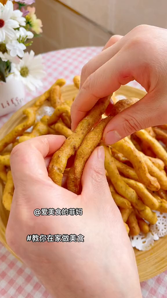 去海底捞必点的茴香小油条总是吃不够