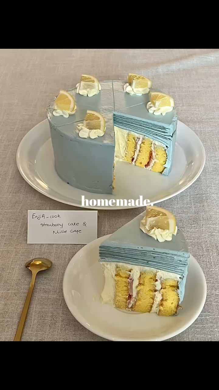homemade|碟豆花千层草莓漩涡蛋糕双拼