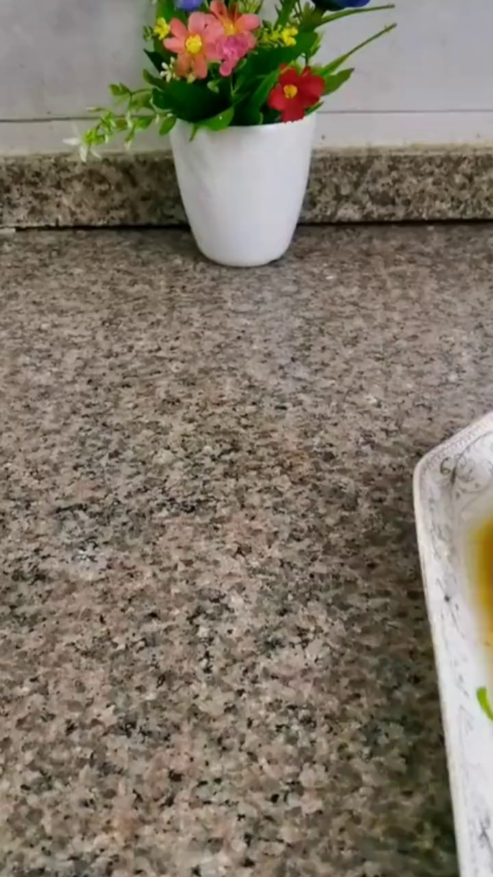 清蒸鱼这样打上花刀蒸出来的鱼肉非常的新鲜你知道吗
