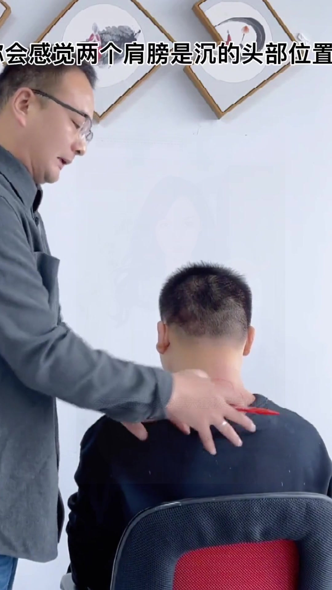 颈部赘肉过多,加强锻炼很关键