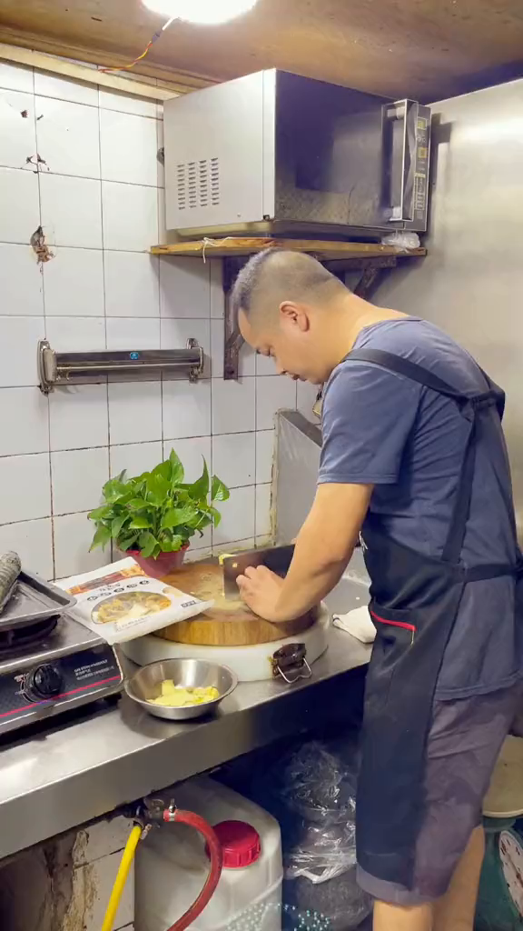 这道乌鱼菌煲汤老少咸宜