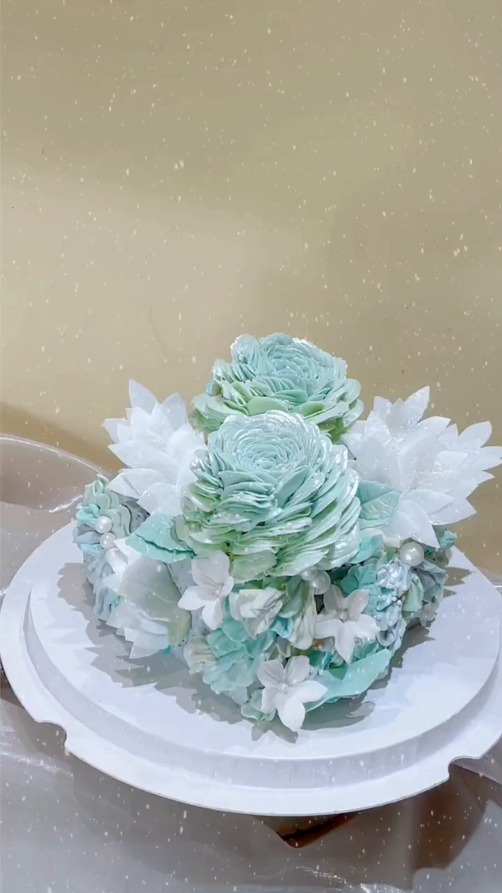 奶油霜裱花|Tiffany蓝色礼服裱花蛋糕