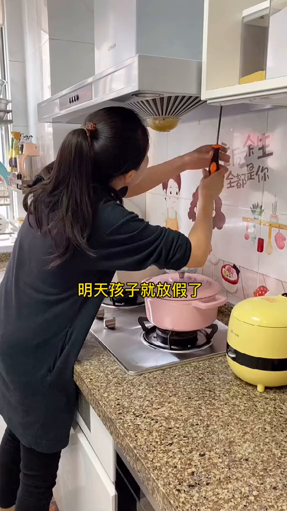 家里有熊孩子的,一定要试试这个公鸡头清洁剂