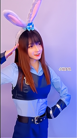 三位美女的兔子警官变装,小猫多鱼,柴郡猫郡主,李好萌,你比较Pick谁呢?