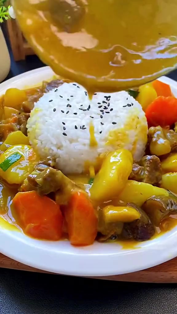 咖喱牛肉饭这样做,我家孩子每次都能吃二大碗 咖喱饭