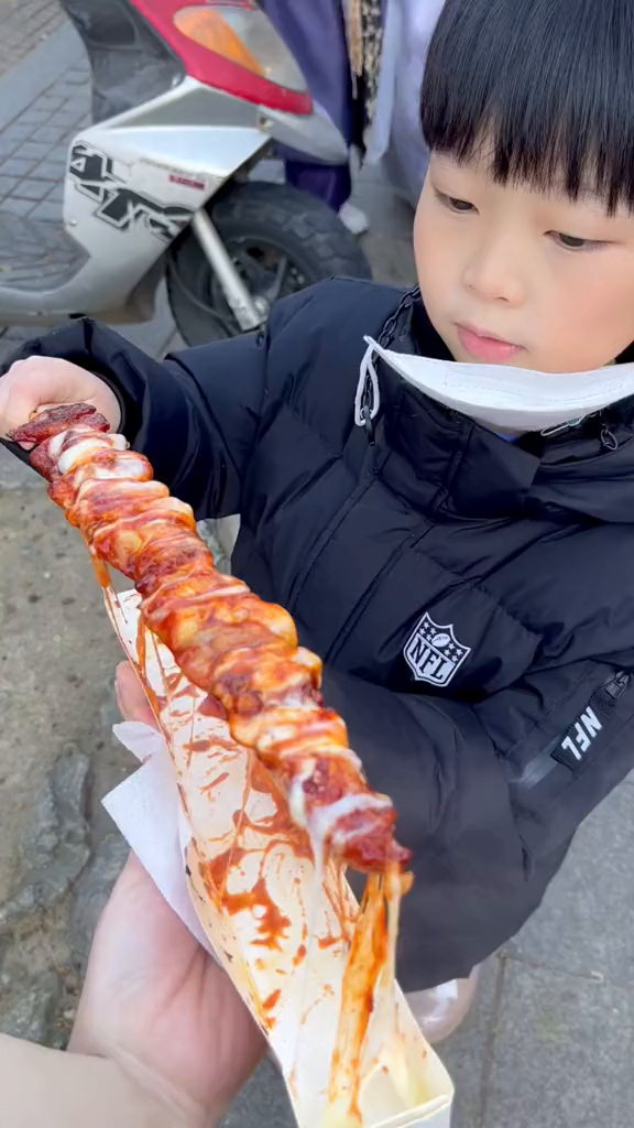 韩国街头美食芝士鸡肉串肉串韩国美食韩国小吃芝士韩国街头