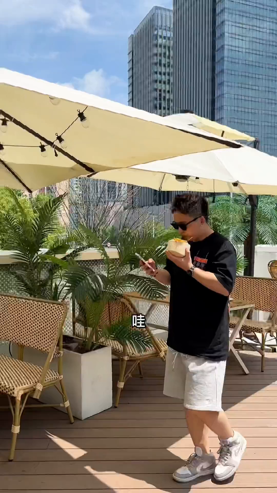 不愧是我们武汉头一个“度假风泰国菜餐厅”!